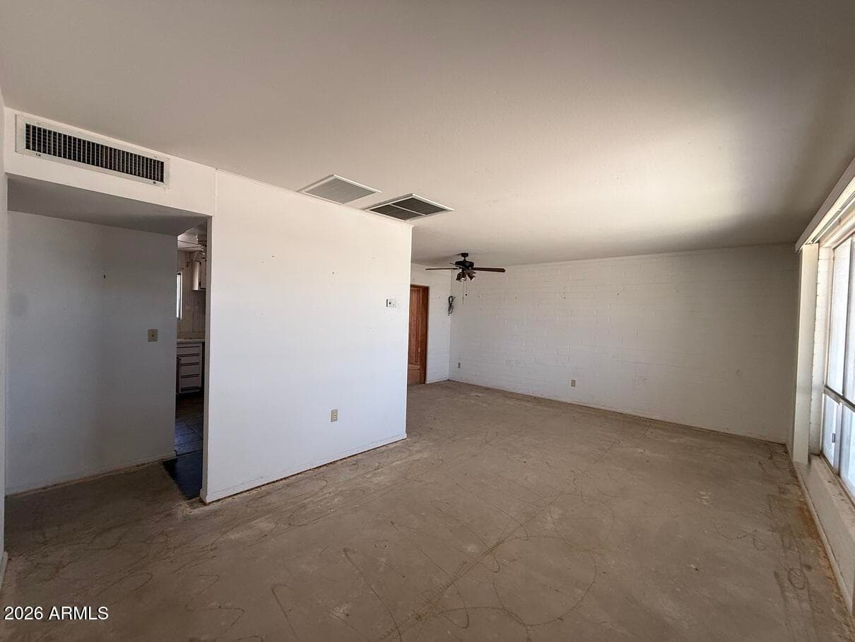11007 W Florida Avenue, Sun City, AZ 85351 — photo 6 of 38