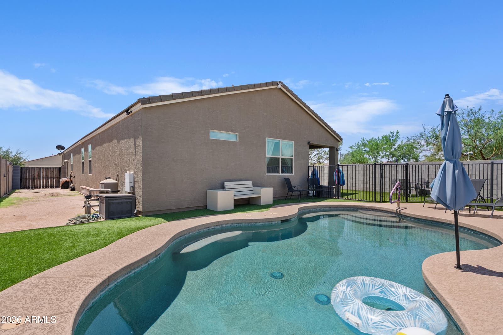 400 W Chaska Trail, San Tan Valley, AZ 85140 — photo 4 of 40