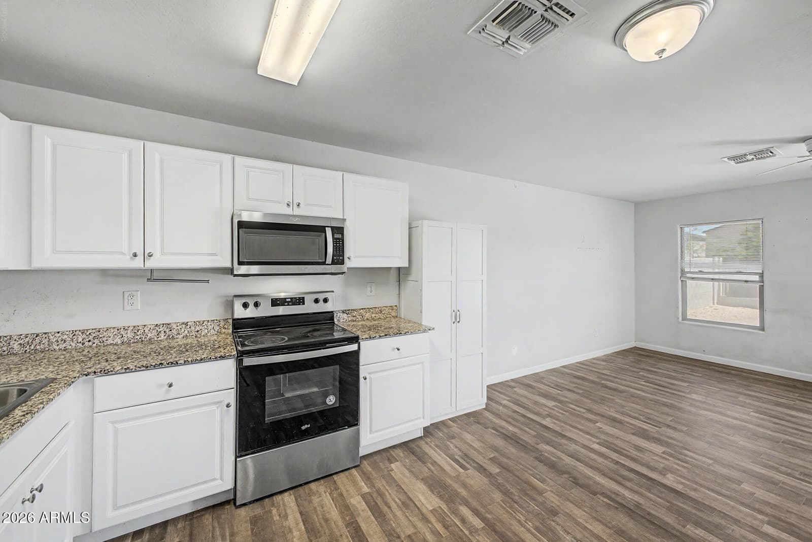 159 W Taylor Avenue, Coolidge, AZ 85128 — photo 10 of 28
