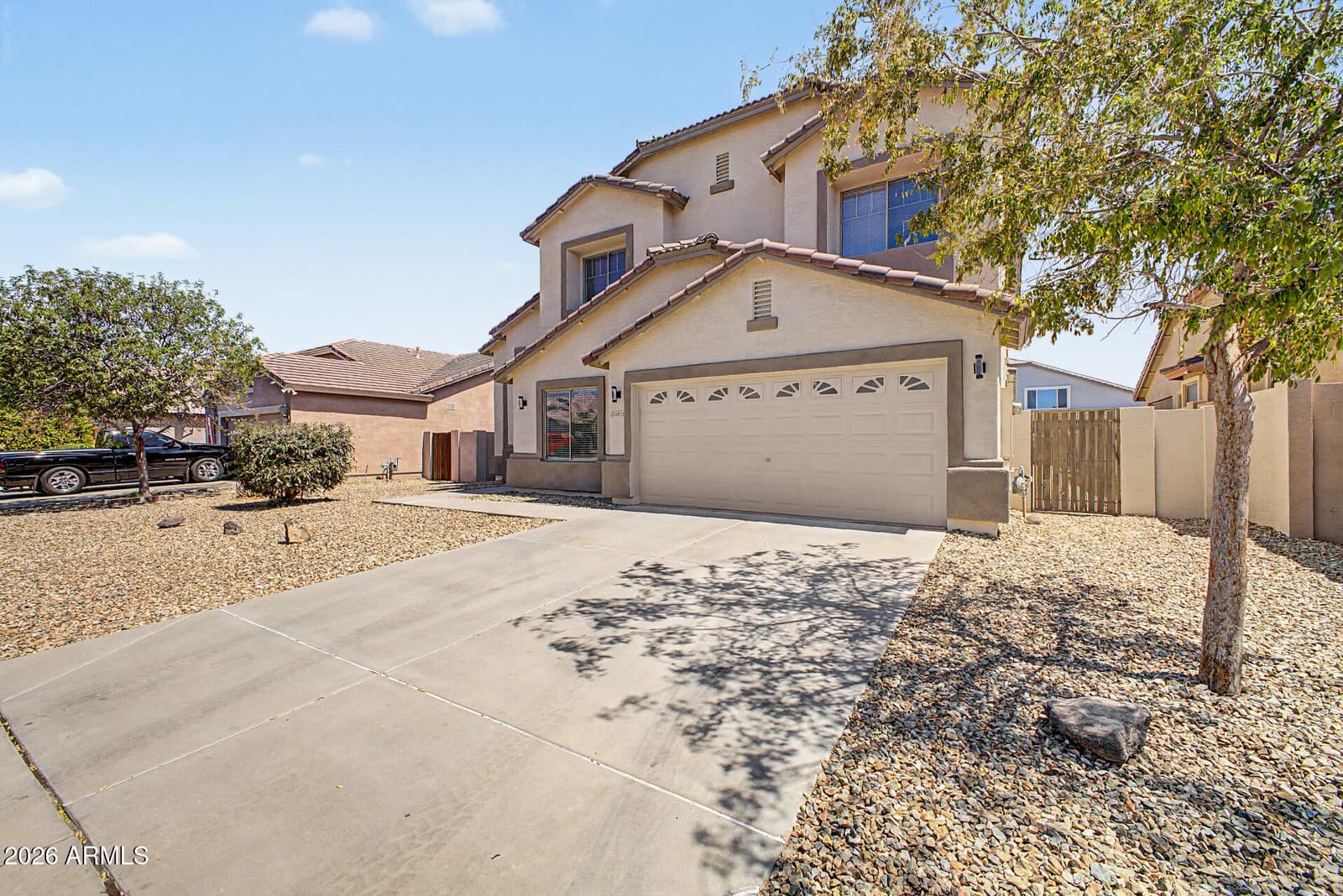 10925 W Davis Lane, Avondale, AZ 85323 — photo 5 of 46