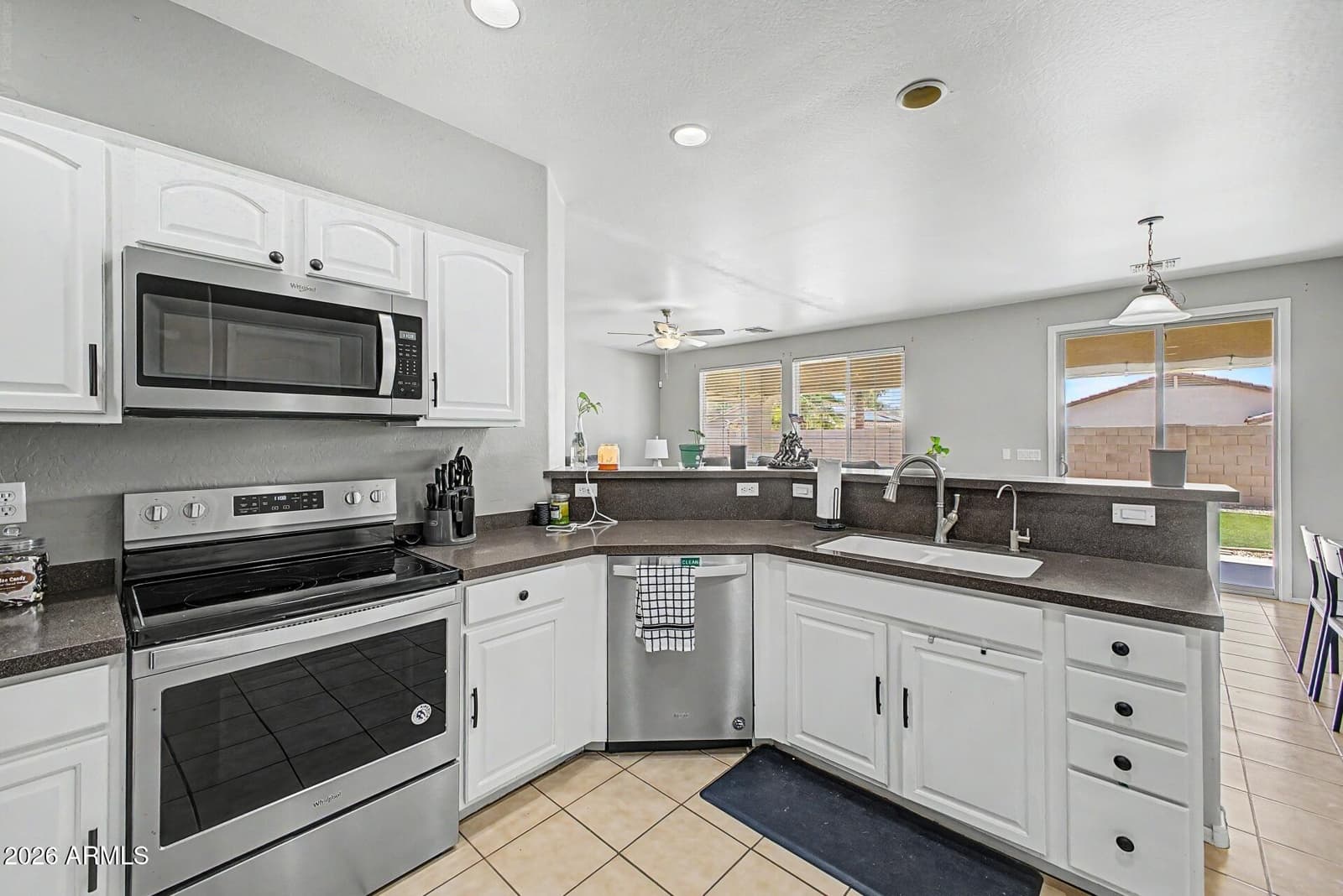 17373 W Pinnacle Vista Drive, Surprise, AZ 85387 — photo 8 of 21