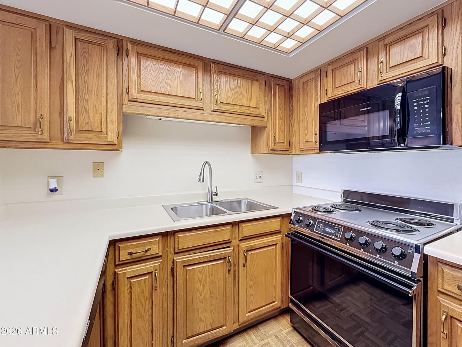 10330 W Thunderbird Boulevard C304, Sun City, AZ 85351 — photo 6 of 26