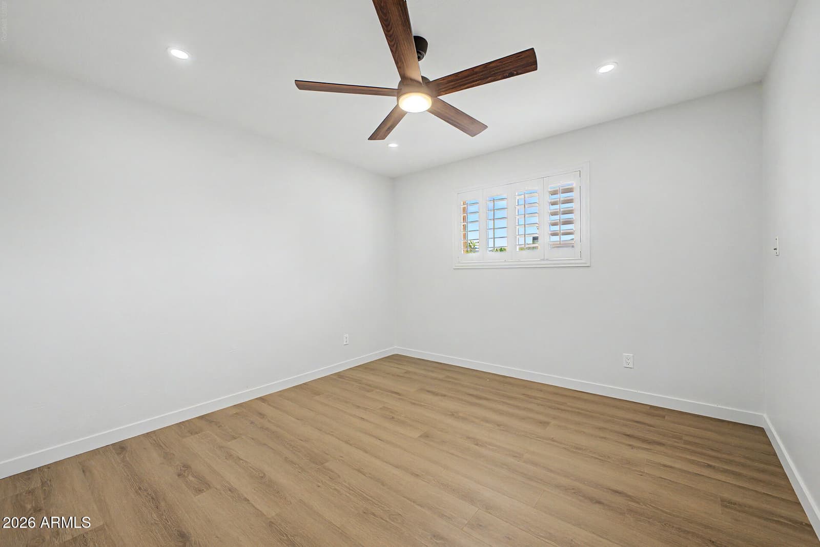 3019 S Dromedary Drive, Tempe, AZ 85282 — photo 12 of 32