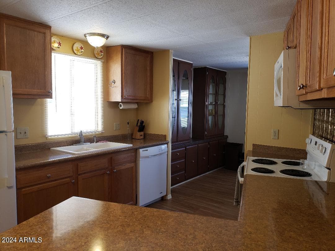 10201 N 99th Avenue 166, Peoria, AZ 85345 — photo 10 of 47
