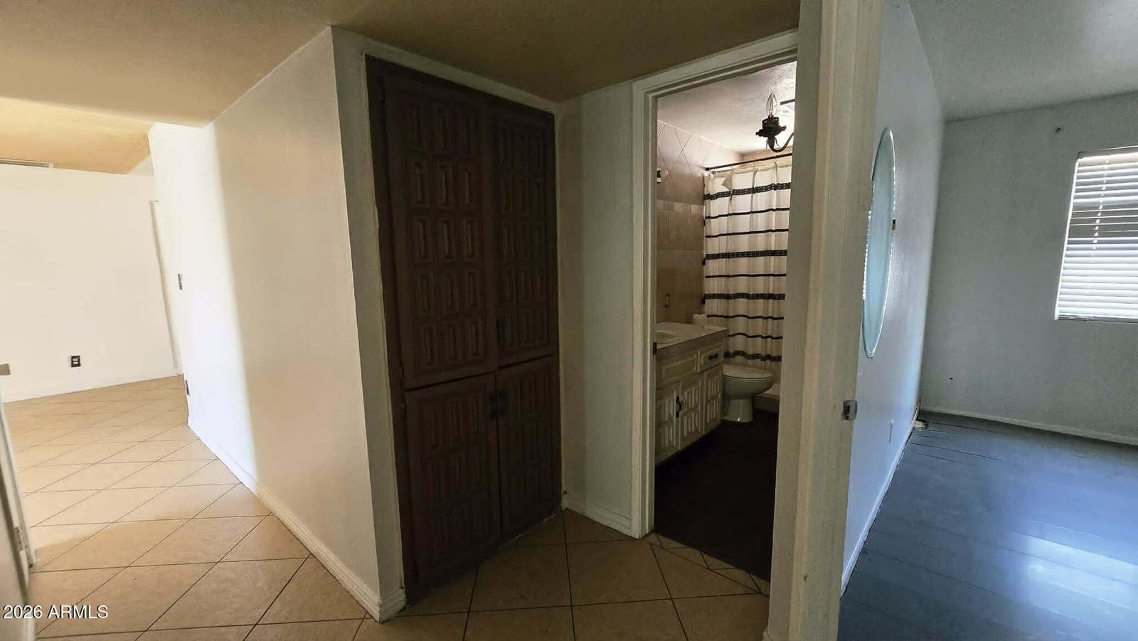 8220 W Meadowbrook Avenue, Phoenix, AZ 85033 — photo 12 of 18