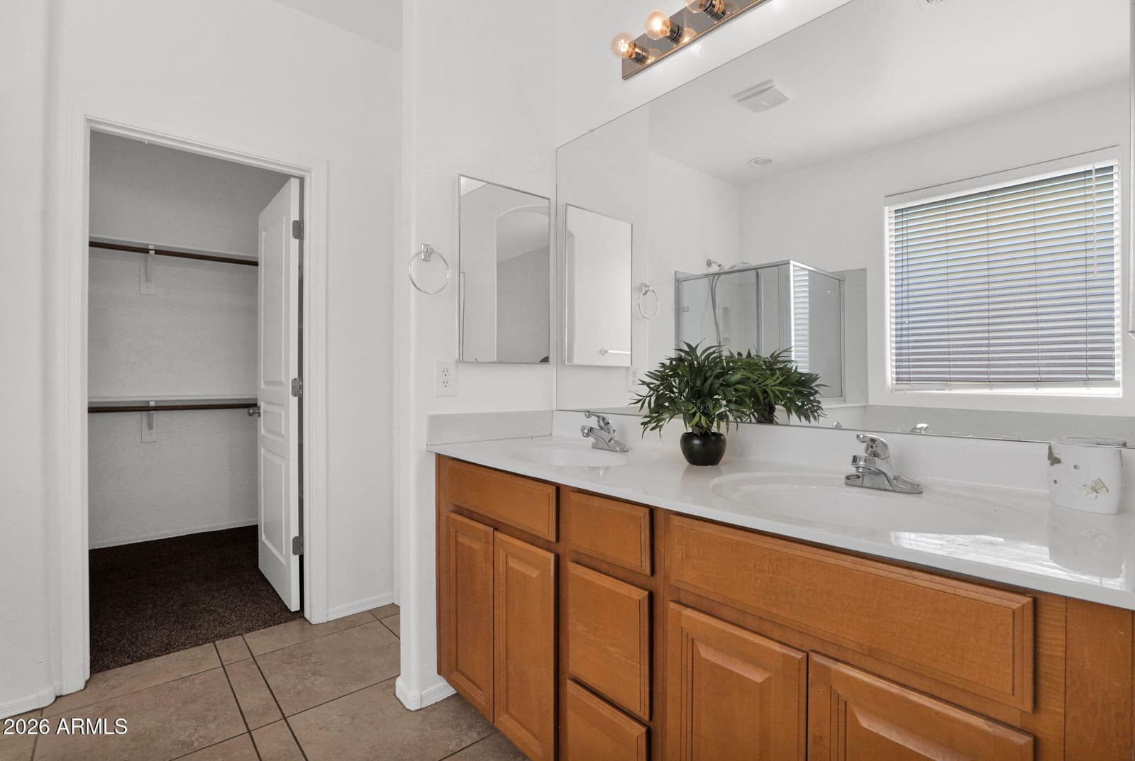 3570 E Coconino Way, Gilbert, AZ 85298 — photo 15 of 39