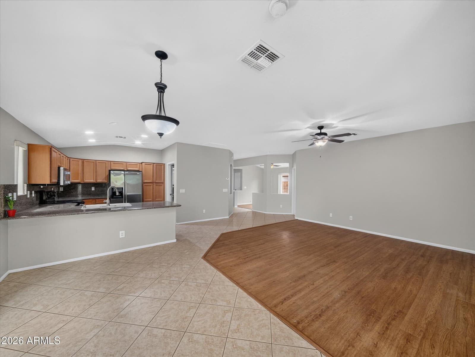 633 E Leslie Avenue, San Tan Valley, AZ 85140 — photo 5 of 26