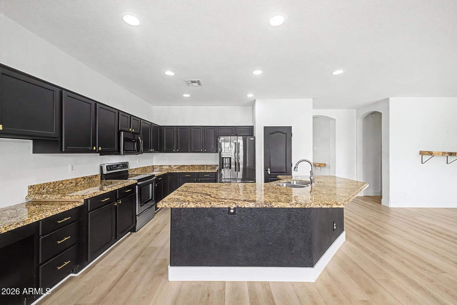 3464 S Ambush Pass Road, Gilbert, AZ 85297 — photo 14 of 48