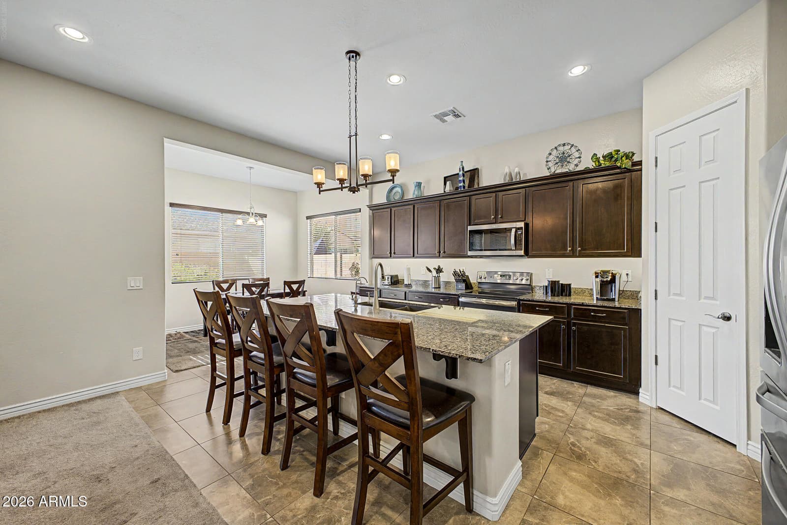 2690 E Hazeltine Way, Gilbert, AZ 85298 — photo 5 of 69