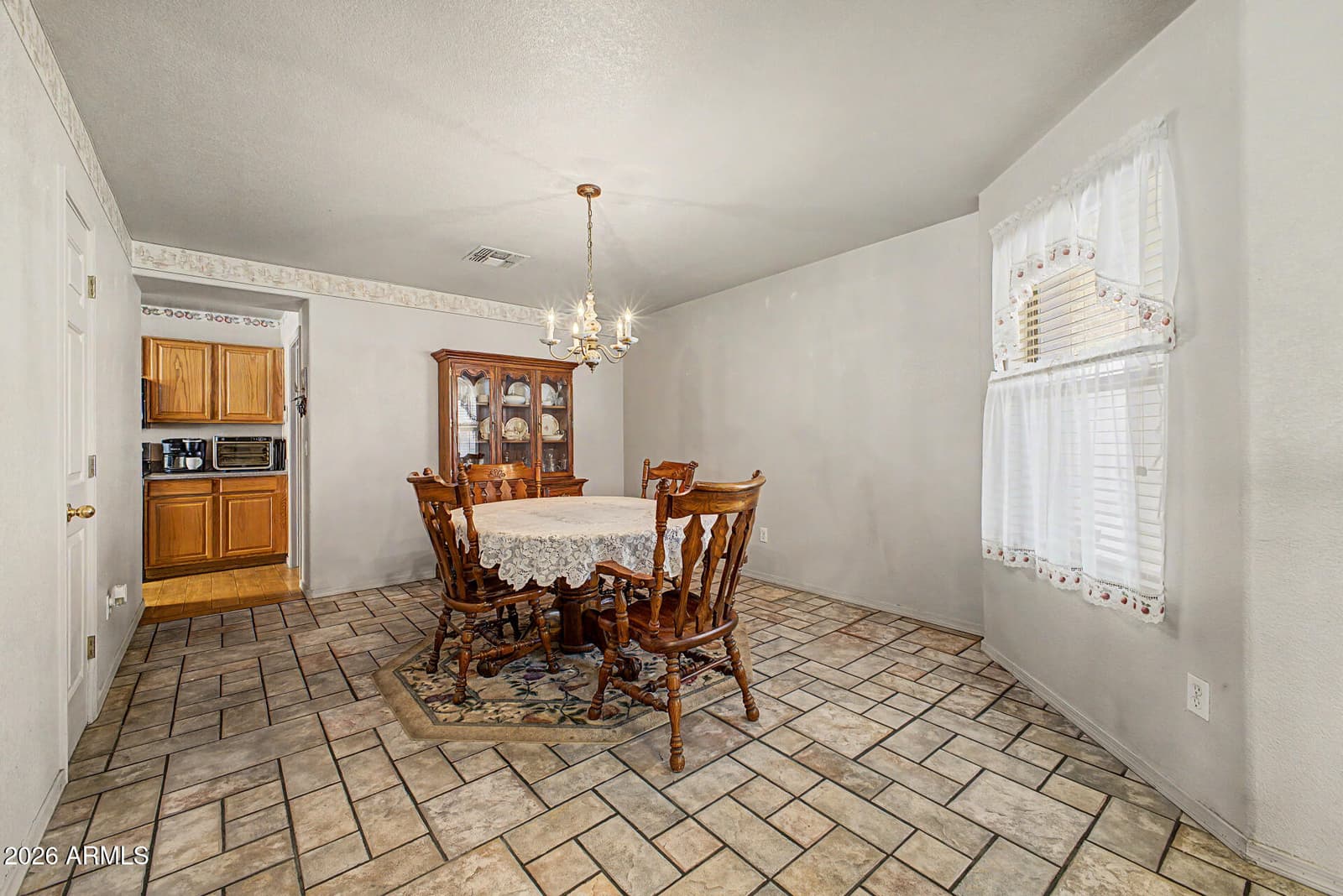 10520 W Jessie Lane, Peoria, AZ 85383 — photo 9 of 37