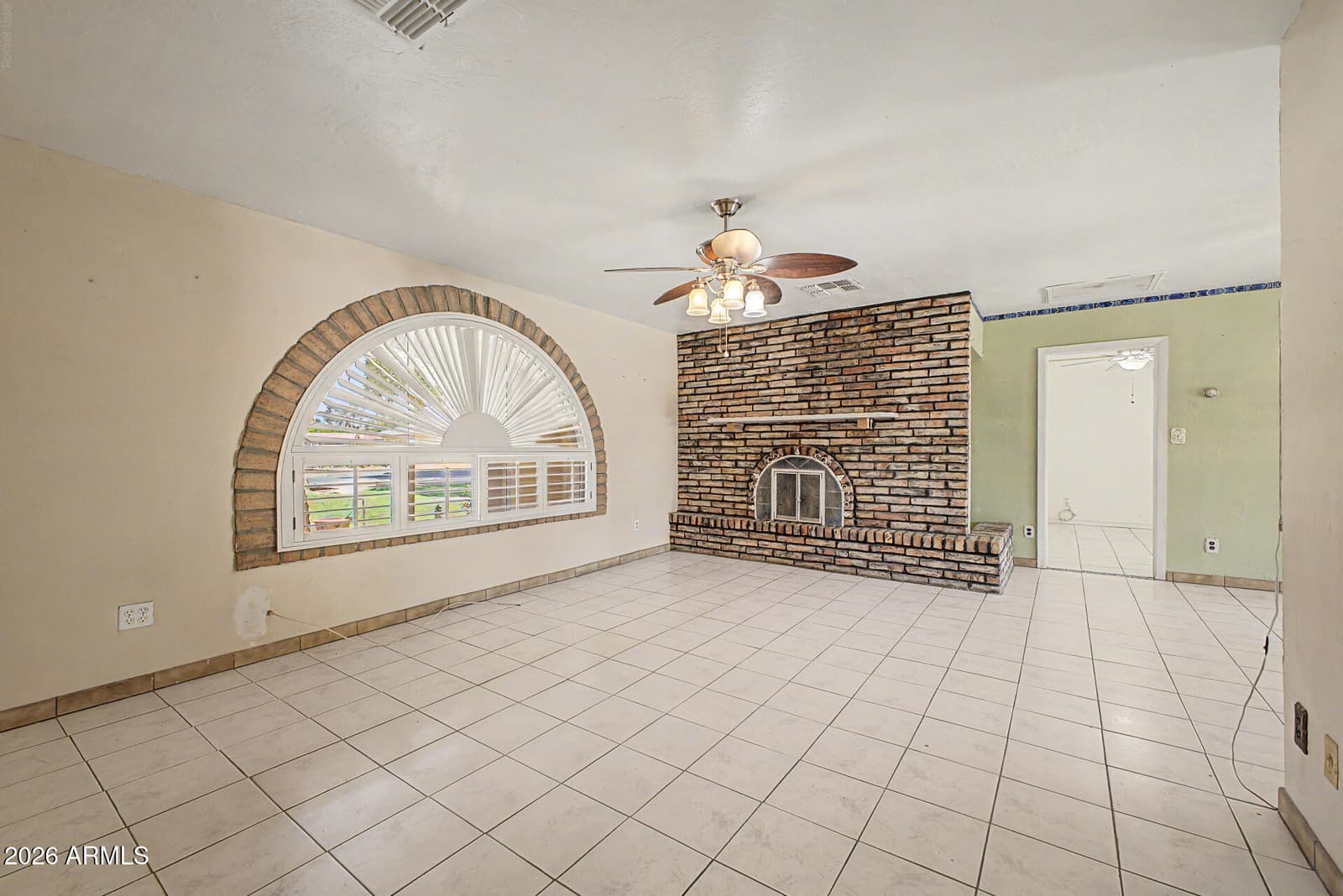 10517 W Catalina Drive, Avondale, AZ 85392 — photo 8 of 53