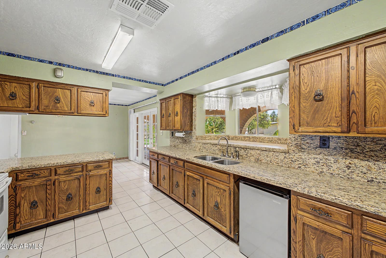 10517 W Catalina Drive, Avondale, AZ 85392 — photo 15 of 53
