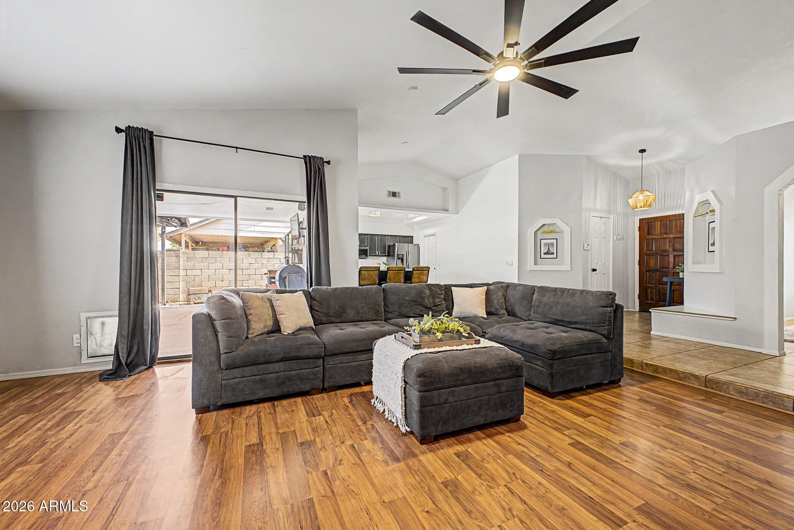 4650 W Bobbie Terrace, Glendale, AZ 85306 — photo 9 of 38