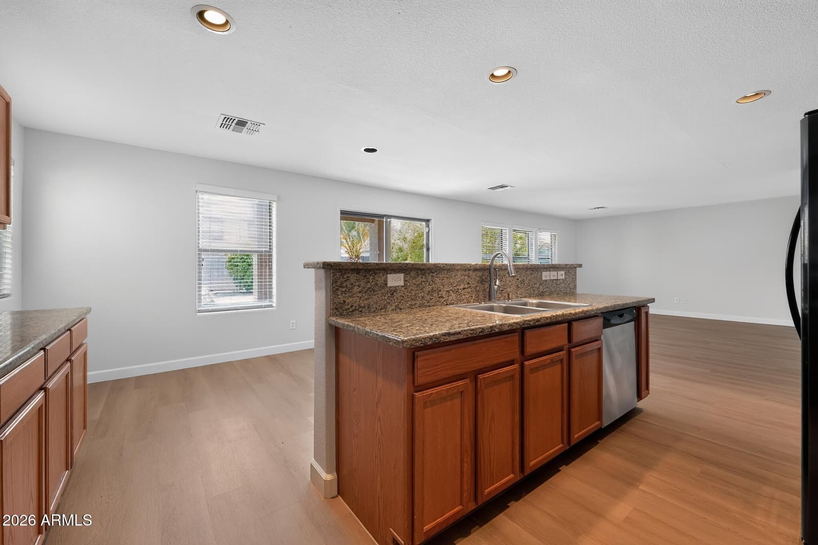 789 E Cowboy Cove Trail, San Tan Valley, AZ 85143 — photo 9 of 26
