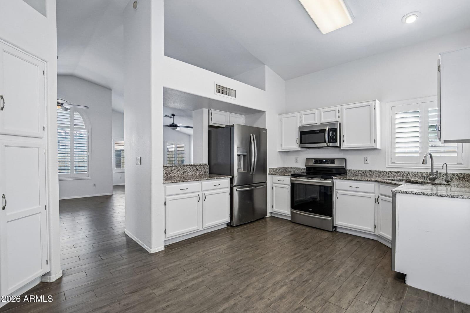 14617 S 43rd Place, Phoenix, AZ 85044 — photo 11 of 42