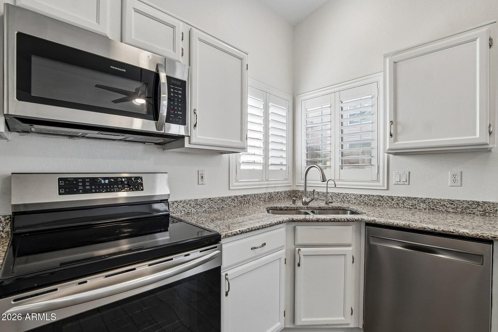 14617 S 43rd Place, Phoenix, AZ 85044 — photo 13 of 42
