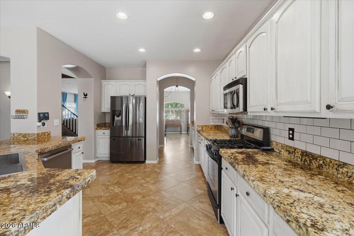 4109 E Peach Tree Drive, Chandler, AZ 85249 — photo 12 of 30
