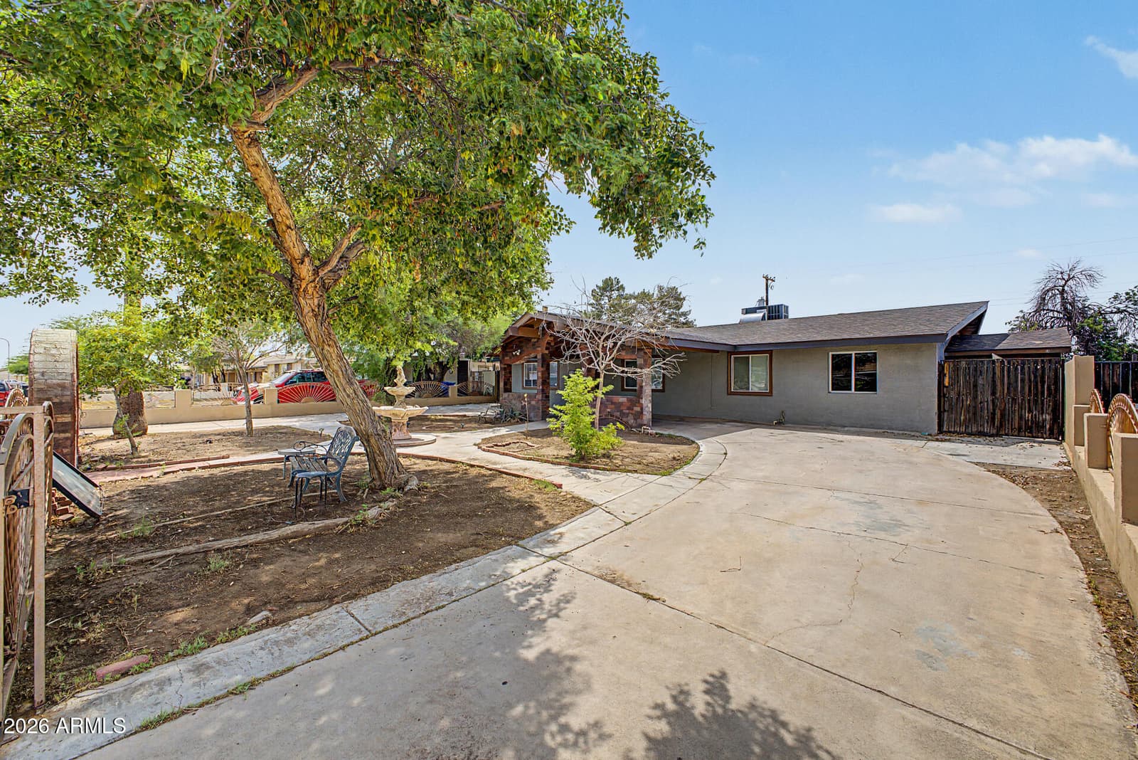 6241 W Highland Avenue, Phoenix, AZ 85033 — photo 16 of 27