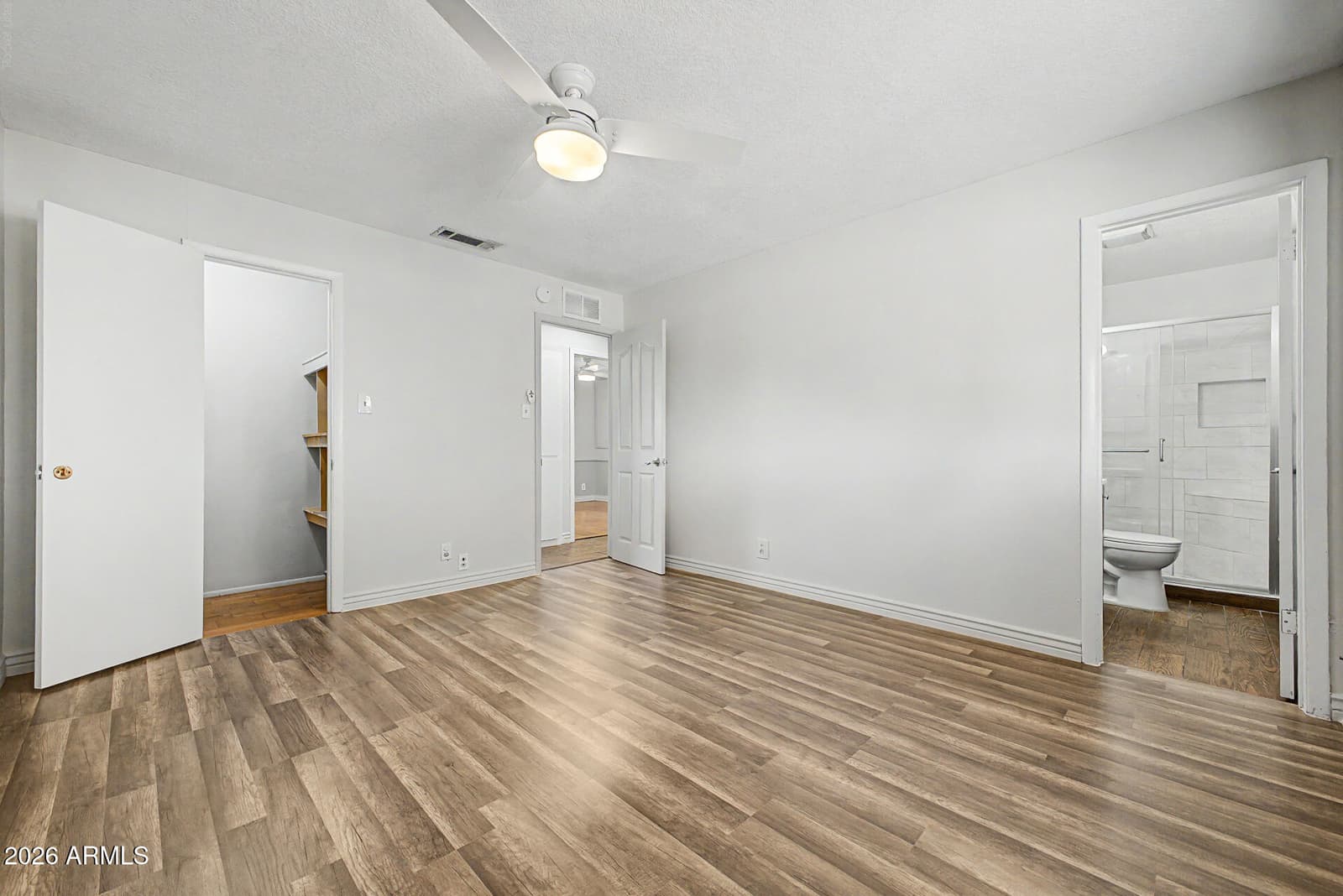 6241 W Highland Avenue, Phoenix, AZ 85033 — photo 10 of 27
