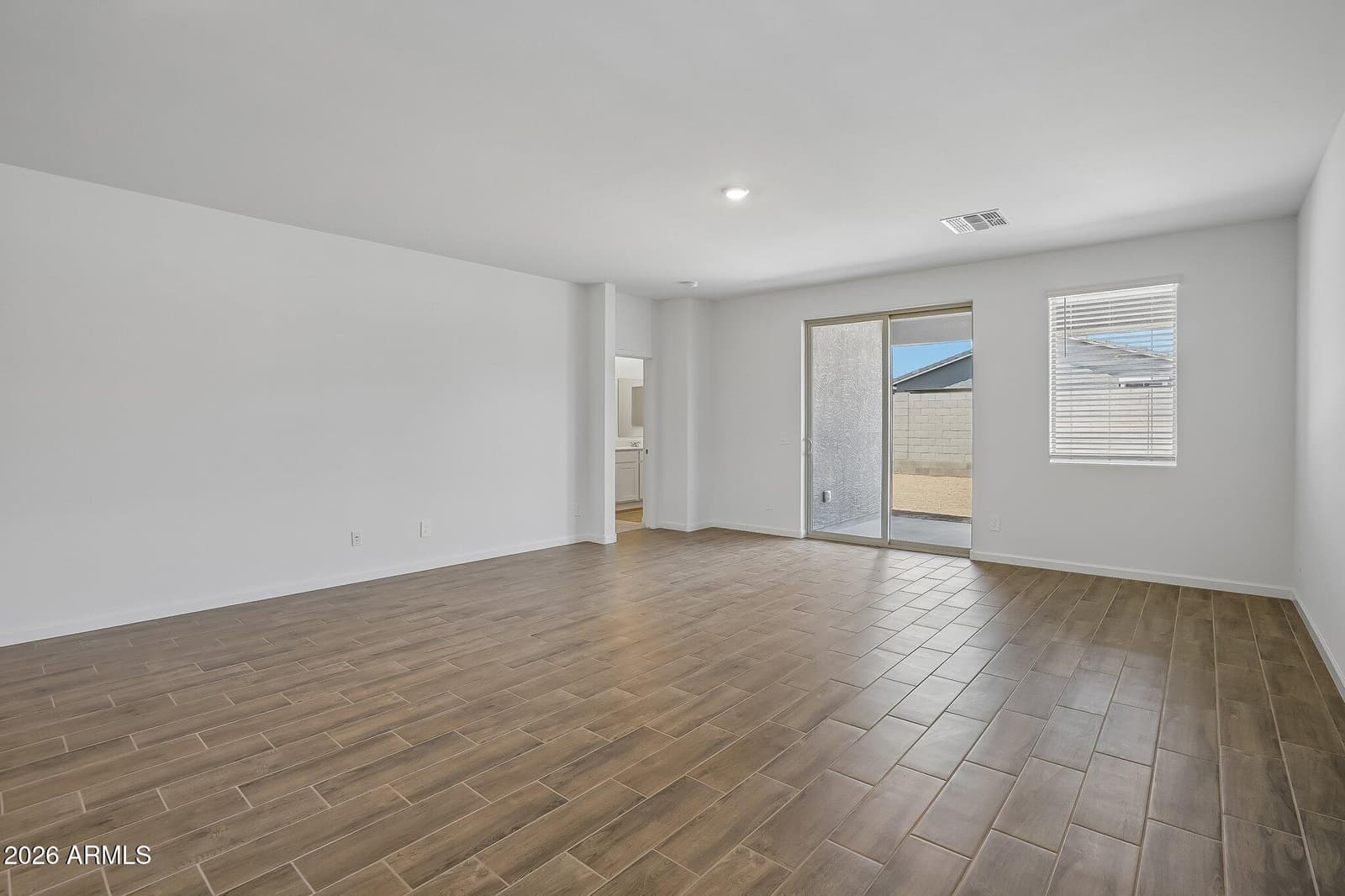 9646 W Gaby Road, Tolleson, AZ 85353 — photo 4 of 15