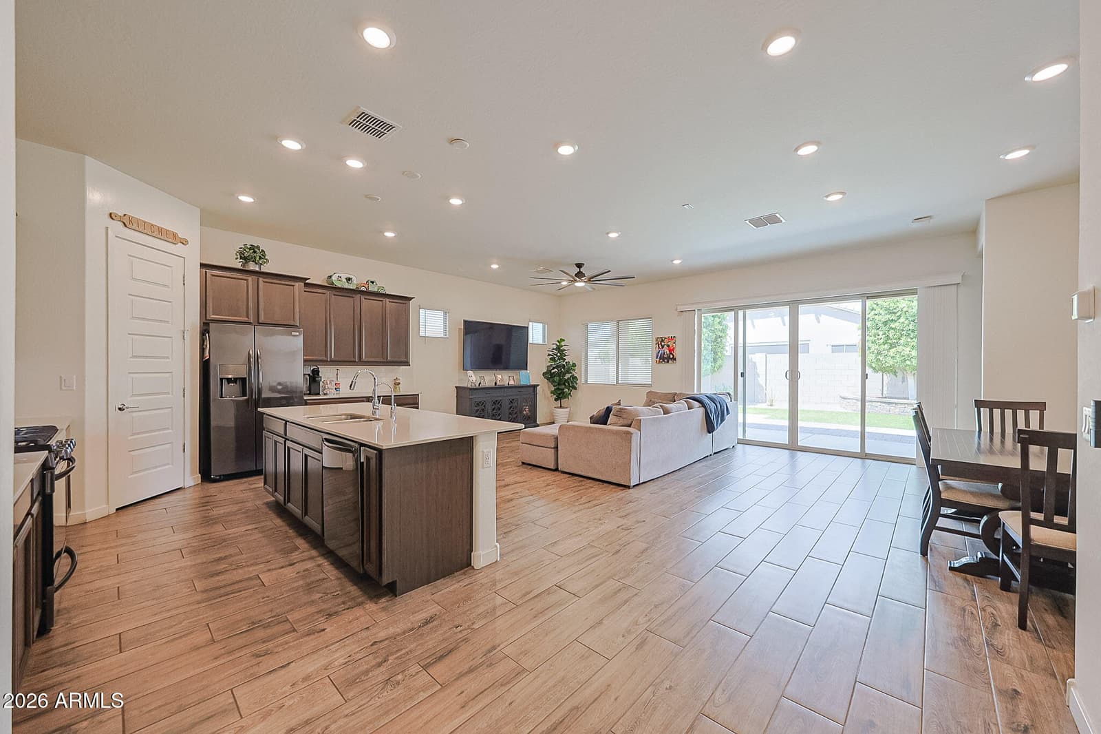 23942 N 166th Lane, Surprise, AZ 85387 — photo 6 of 31