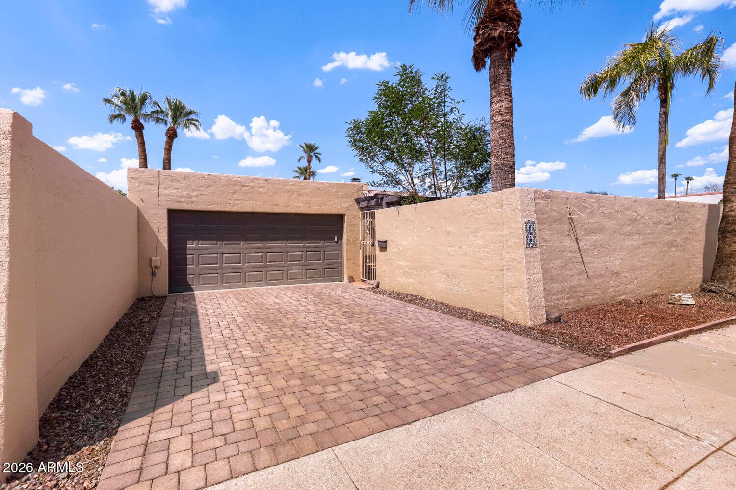 2022 E BALBOA Drive, Tempe, AZ 85282