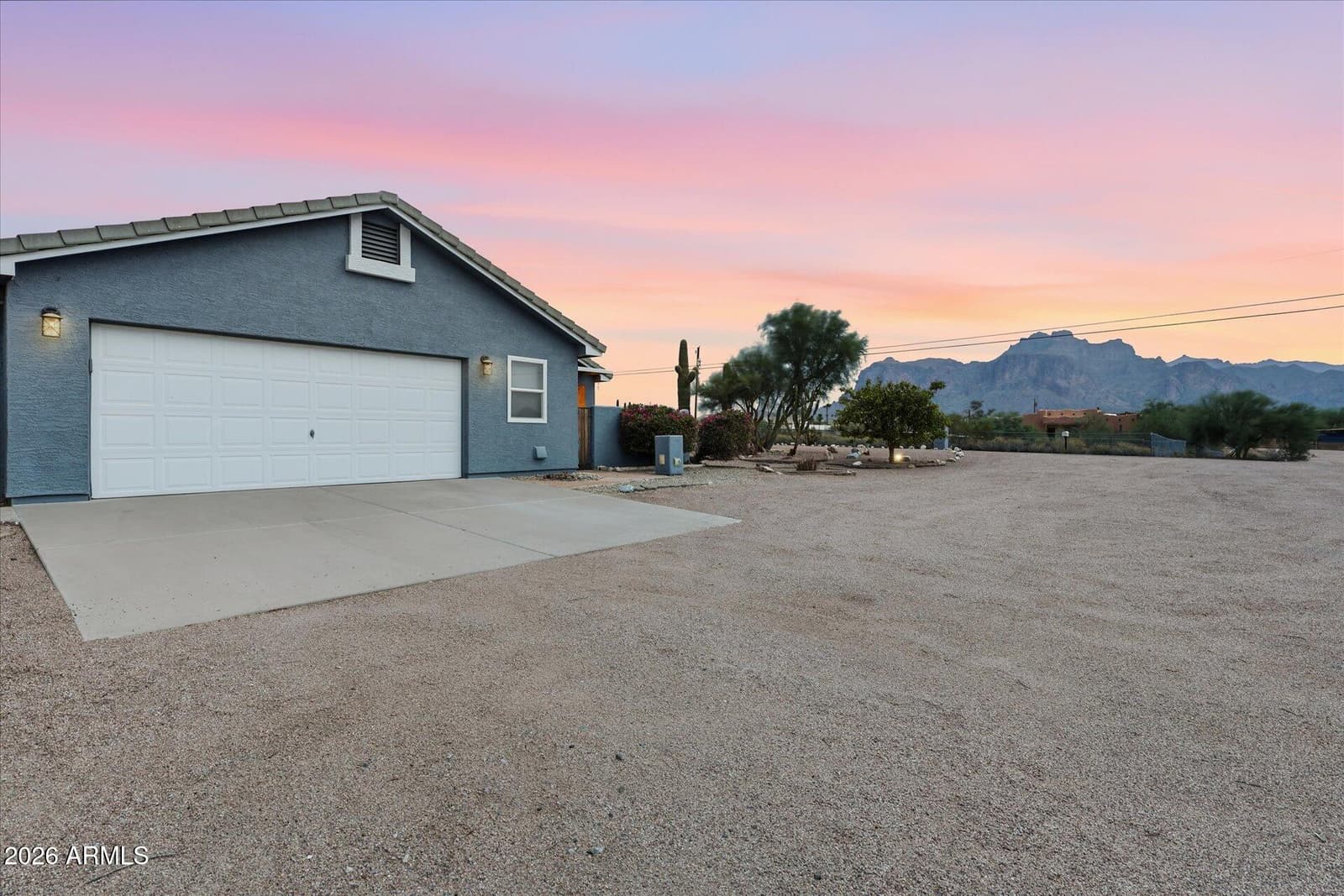 1534 N Acacia Road, Apache Junction, AZ 85119 — photo 4 of 67