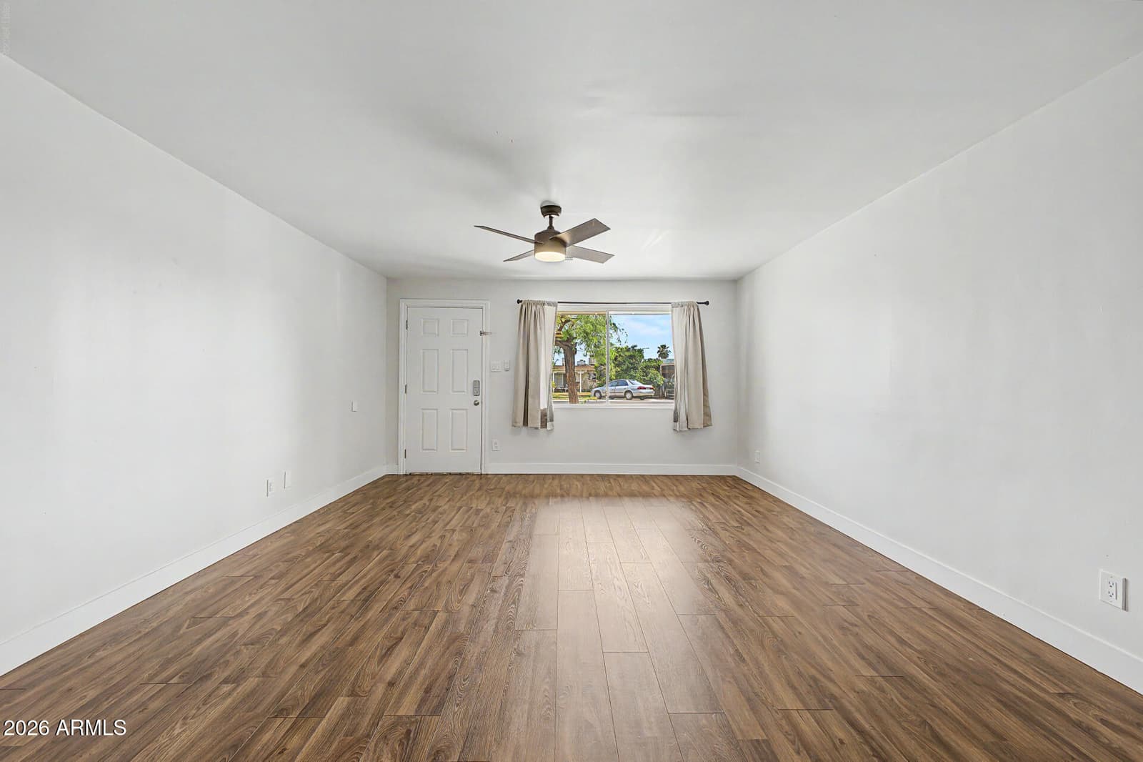 4746 W Nicolet Avenue, Glendale, AZ 85301 — photo 9 of 38