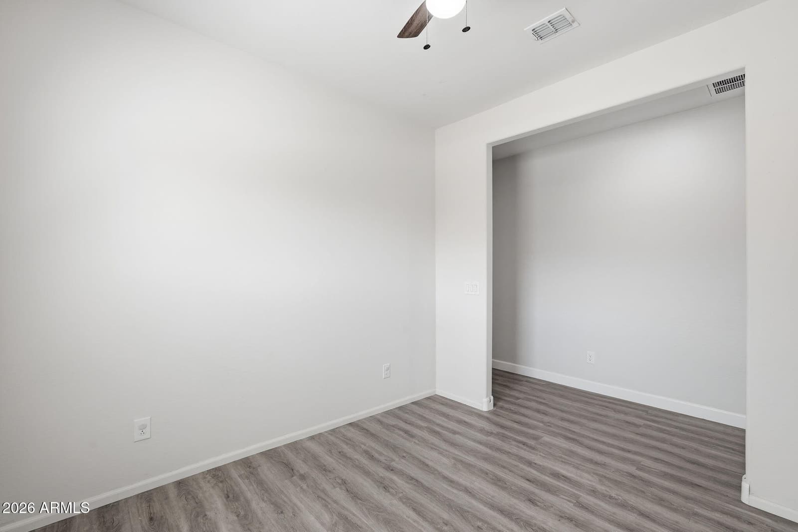 11204 W Mobile Lane, Tolleson, AZ 85353 — photo 10 of 31
