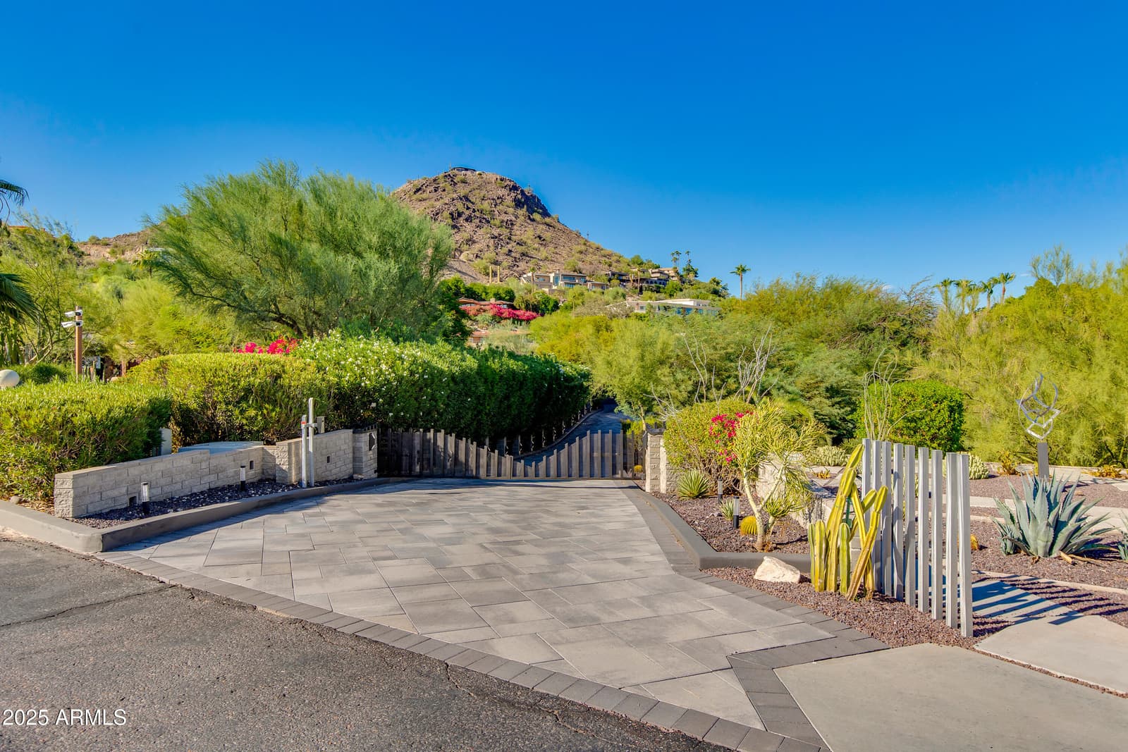 4306 E Desert Crest Drive, Paradise Valley, AZ 85253 — photo 2 of 53