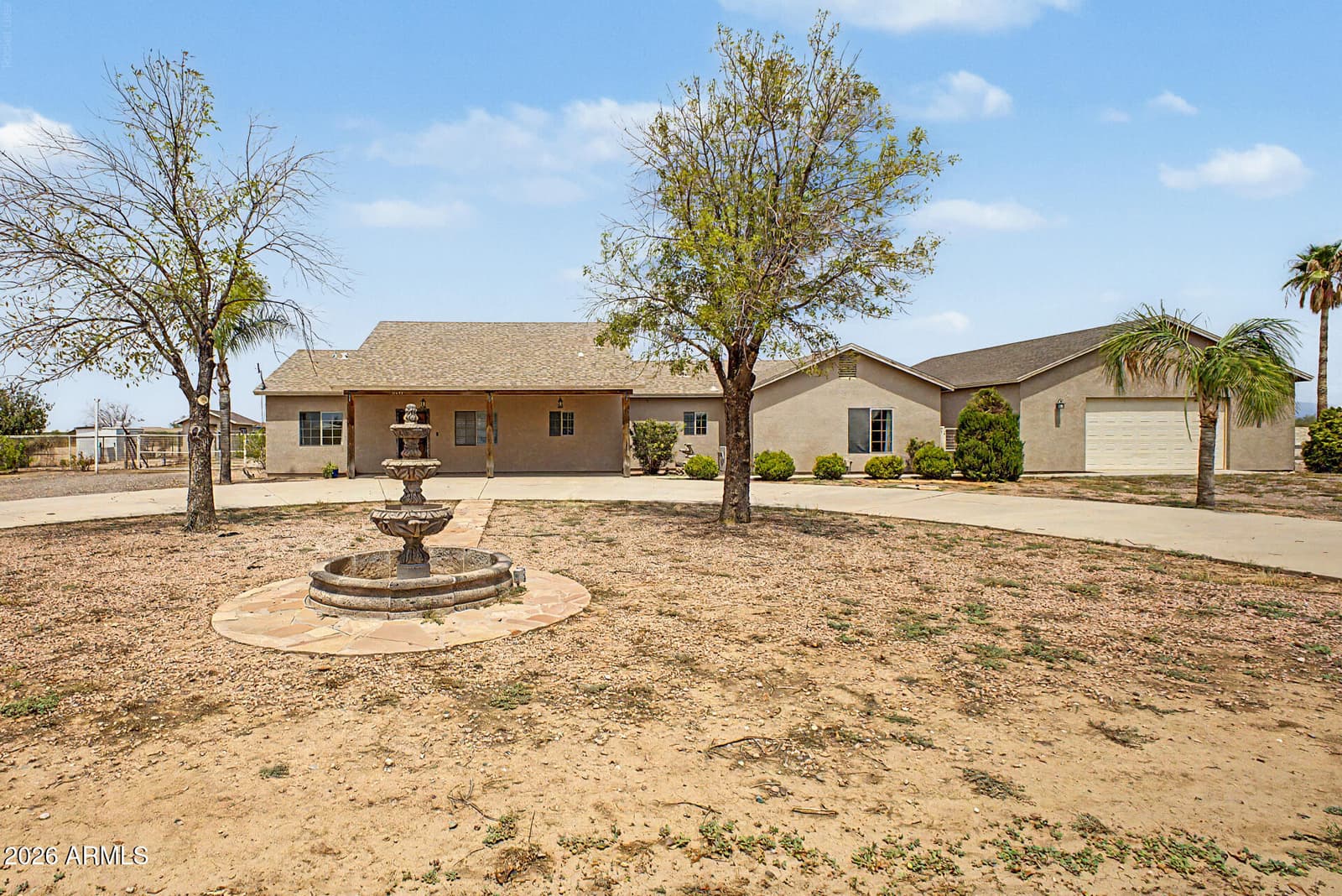 10644 E AMERICAN PRIDE Drive, San Tan Valley, AZ 85143