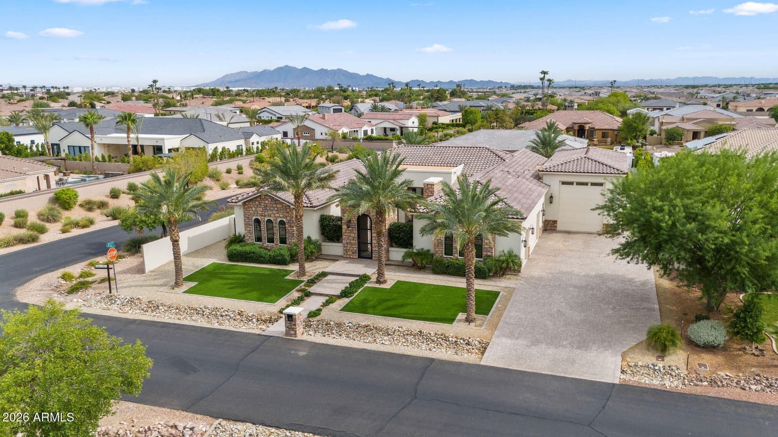18203 W Solano Court, Litchfield Park, AZ 85340 — photo 13 of 76