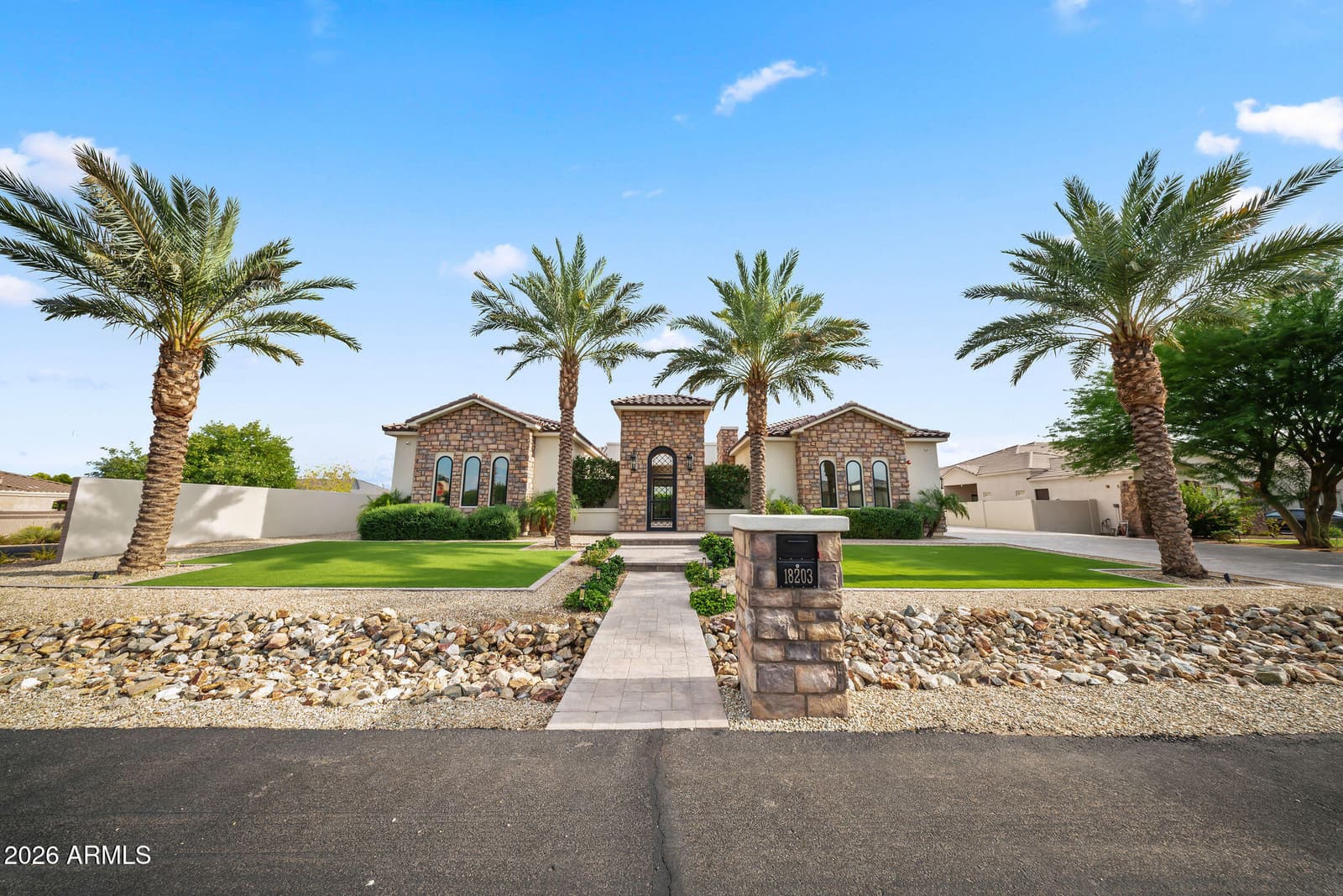 18203 W Solano Court, Litchfield Park, AZ 85340 — photo 8 of 76