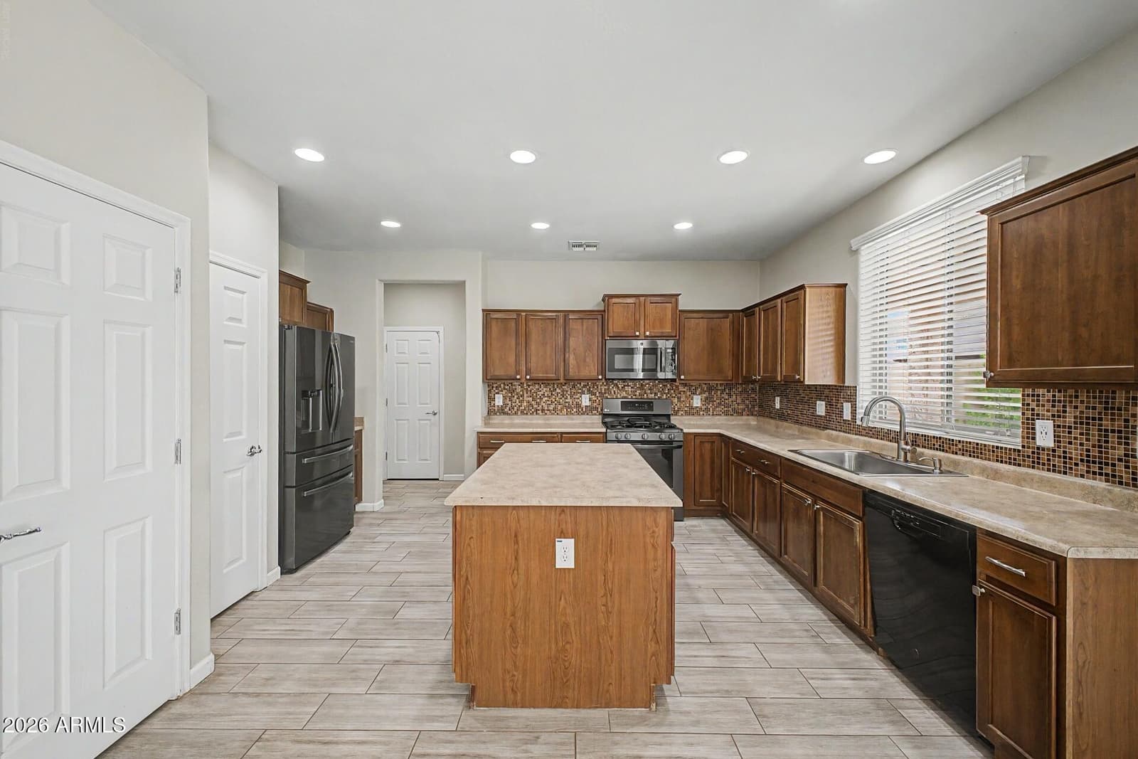 8726 N 182nd Avenue, Waddell, AZ 85355 — photo 17 of 58