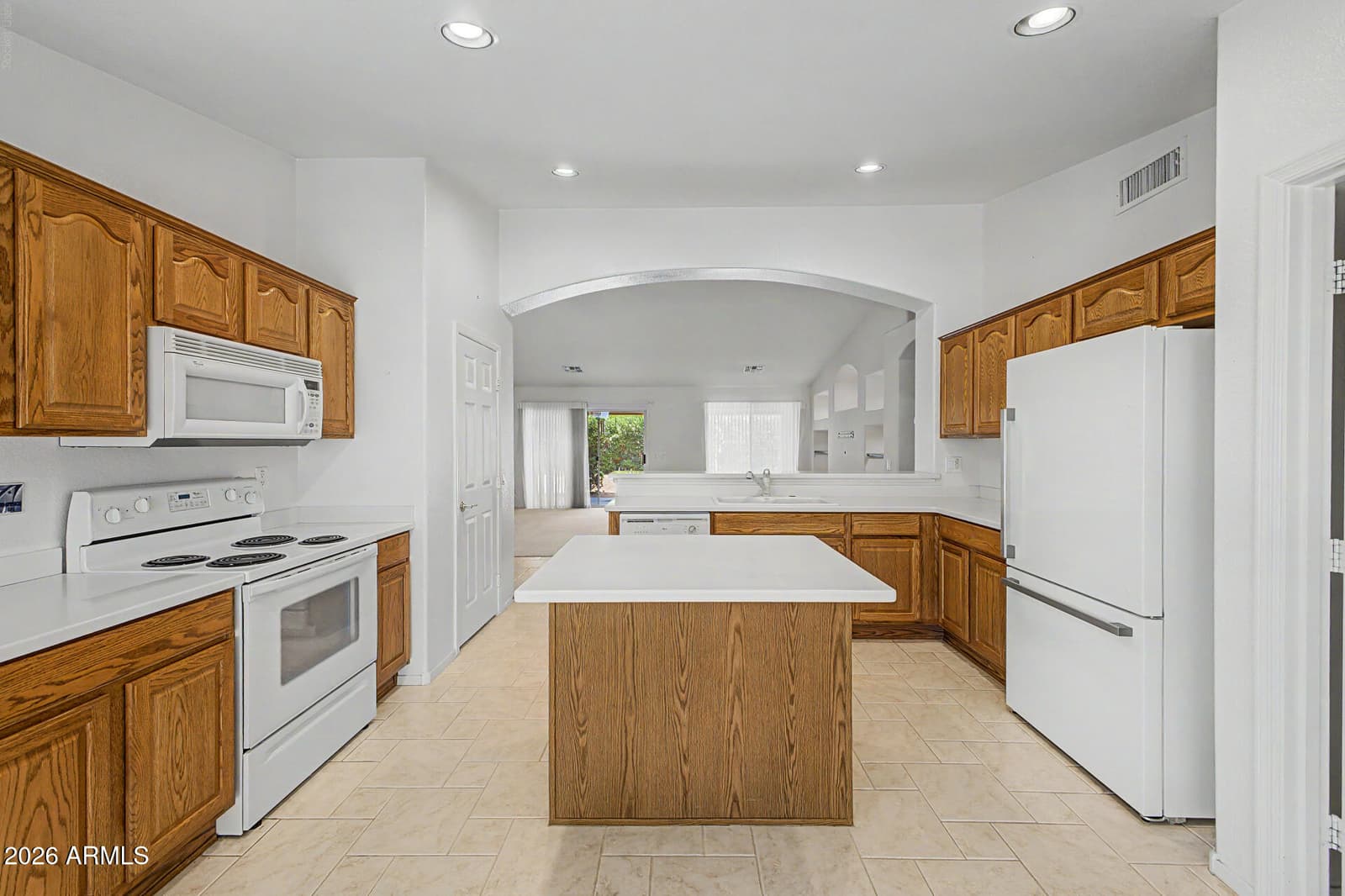 9228 E Champagne Drive, Sun Lakes, AZ 85248 — photo 14 of 37