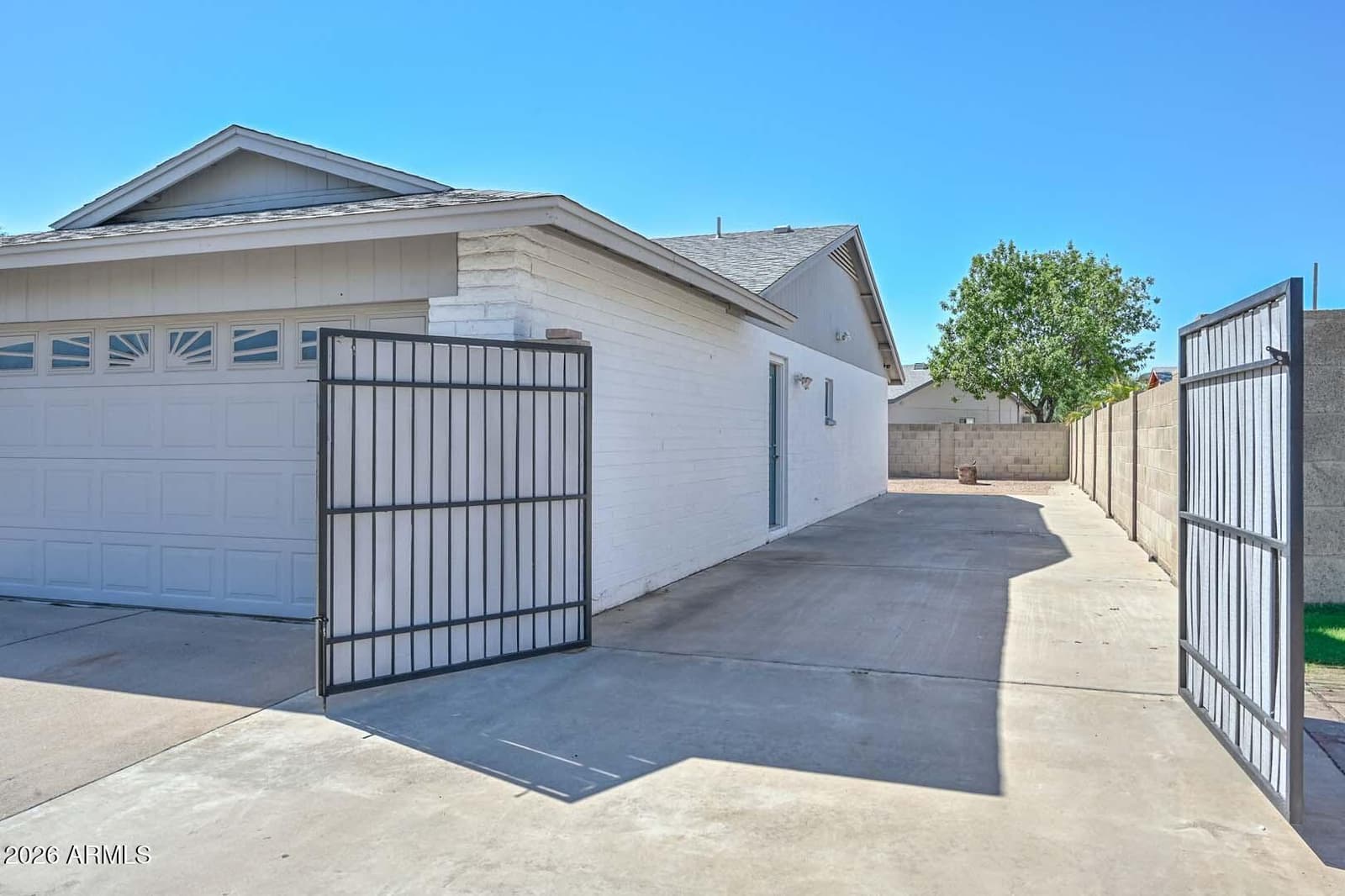 5825 W Crocus Drive, Glendale, AZ 85306 — photo 6 of 39