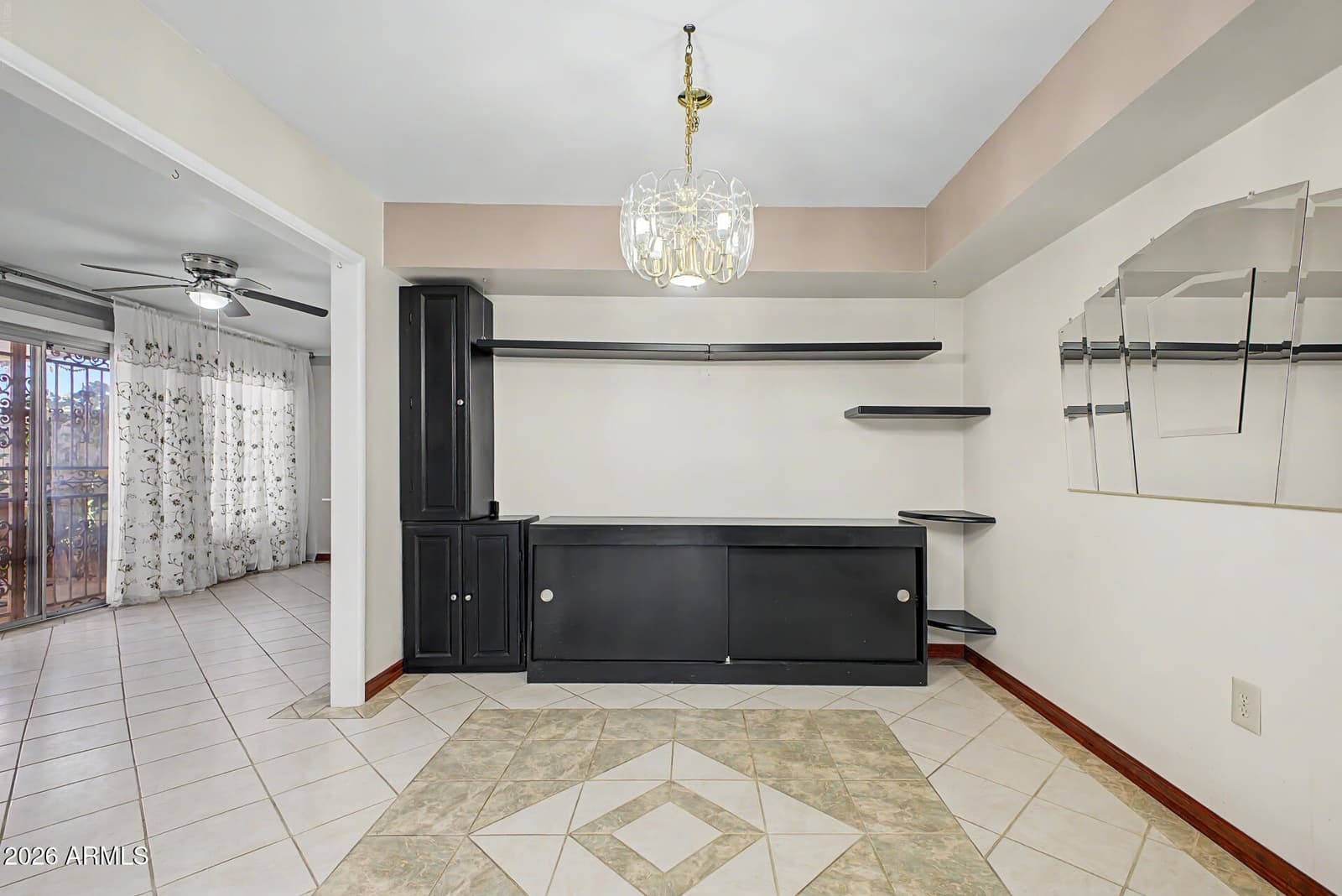 10060 W Royal Oak Road N, Sun City, AZ 85351 — photo 11 of 31