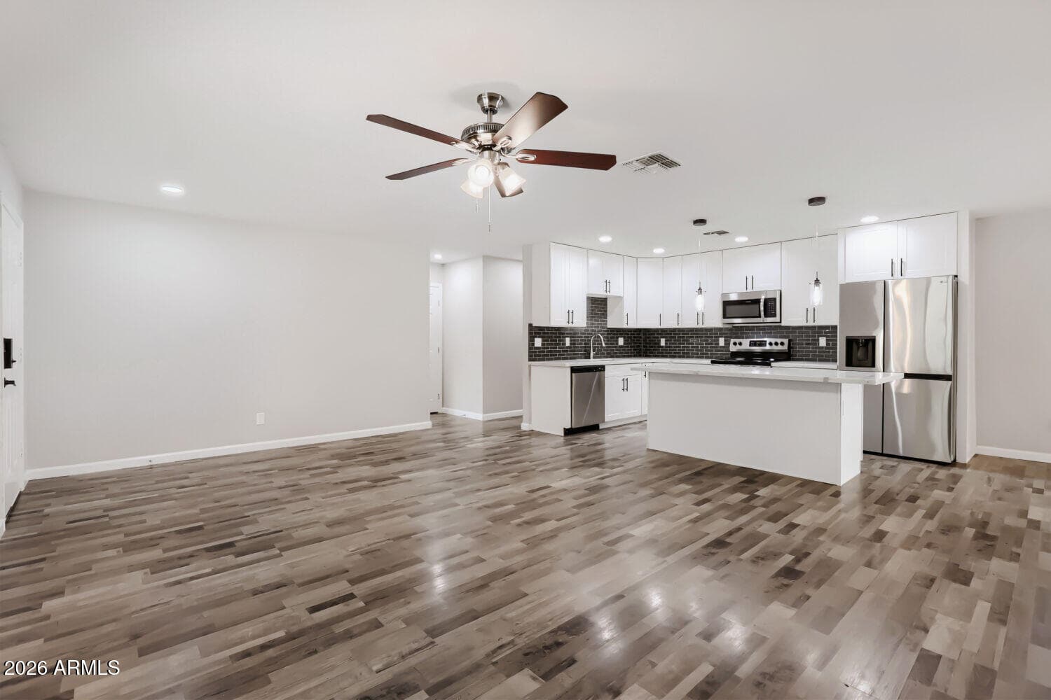 5755 W Sunnyside Drive, Glendale, AZ 85304 — photo 6 of 29
