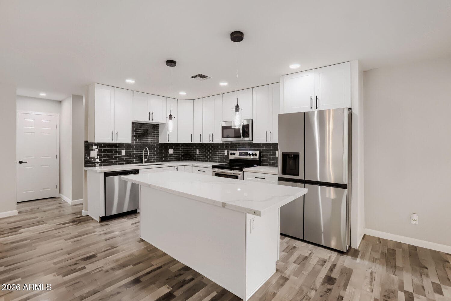 5755 W Sunnyside Drive, Glendale, AZ 85304 — photo 11 of 29