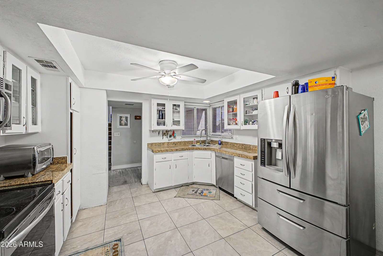 6736 W Vermont Avenue, Glendale, AZ 85303 — photo 5 of 32