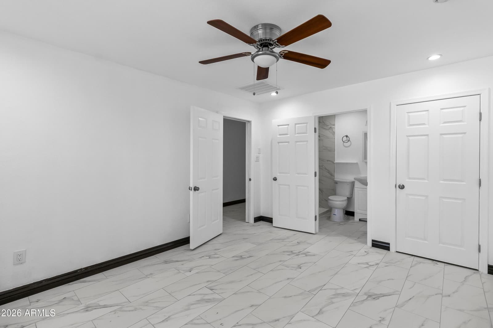 4301 N 15th Drive, Phoenix, AZ 85015 — photo 14 of 29