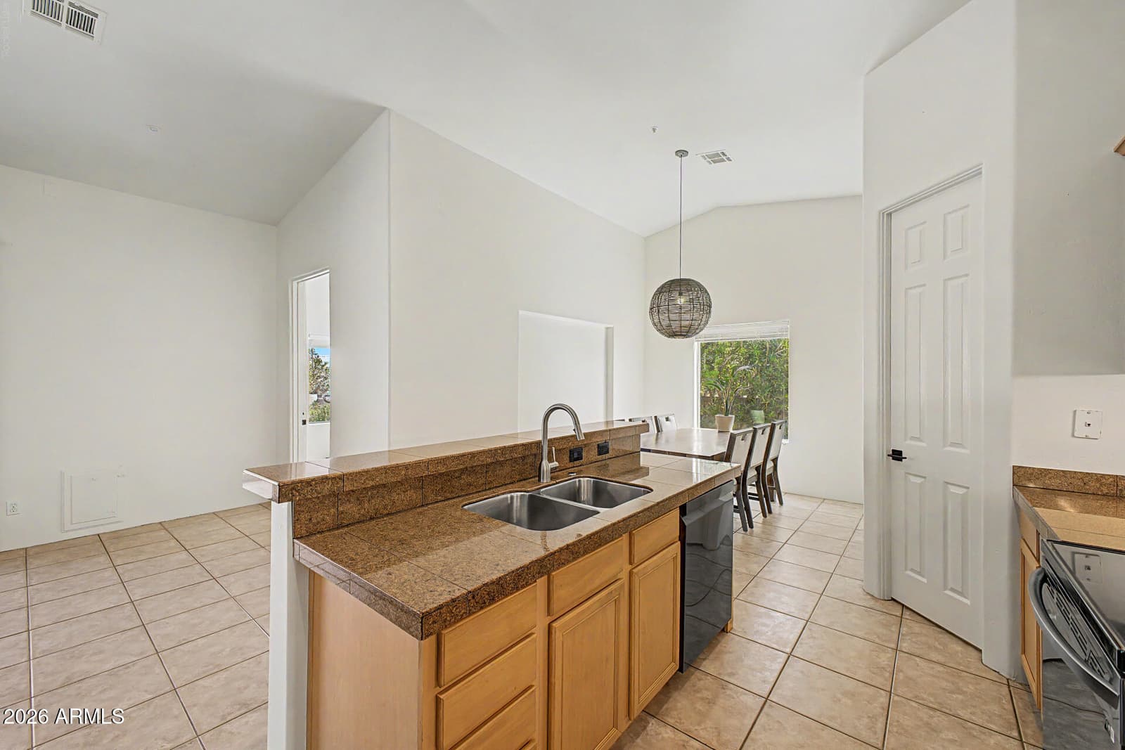 17228 E Oro Grande Drive, Fountain Hills, AZ 85268 — photo 12 of 45