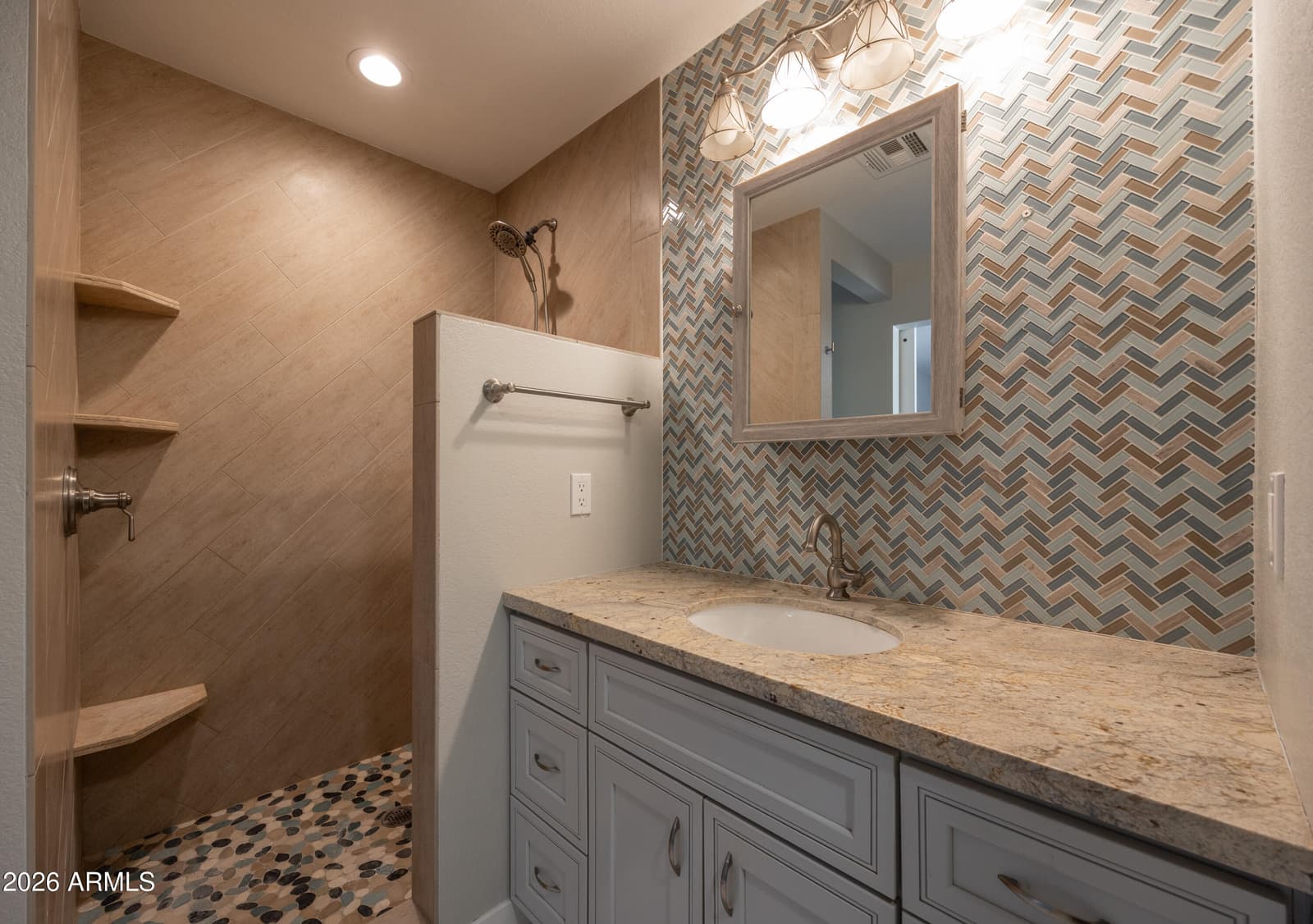 8018 W Acoma Drive, Peoria, AZ 85381 — photo 15 of 40