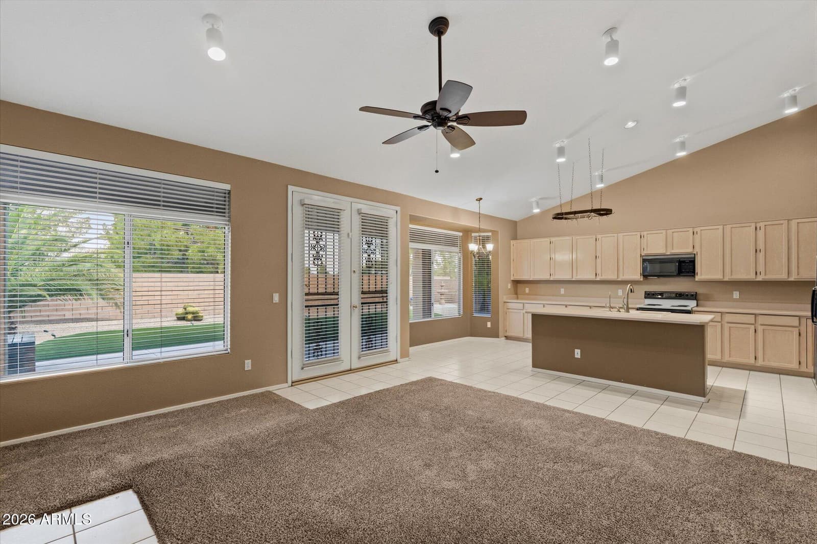 22407 N 71st Lane, Glendale, AZ 85310 — photo 5 of 35