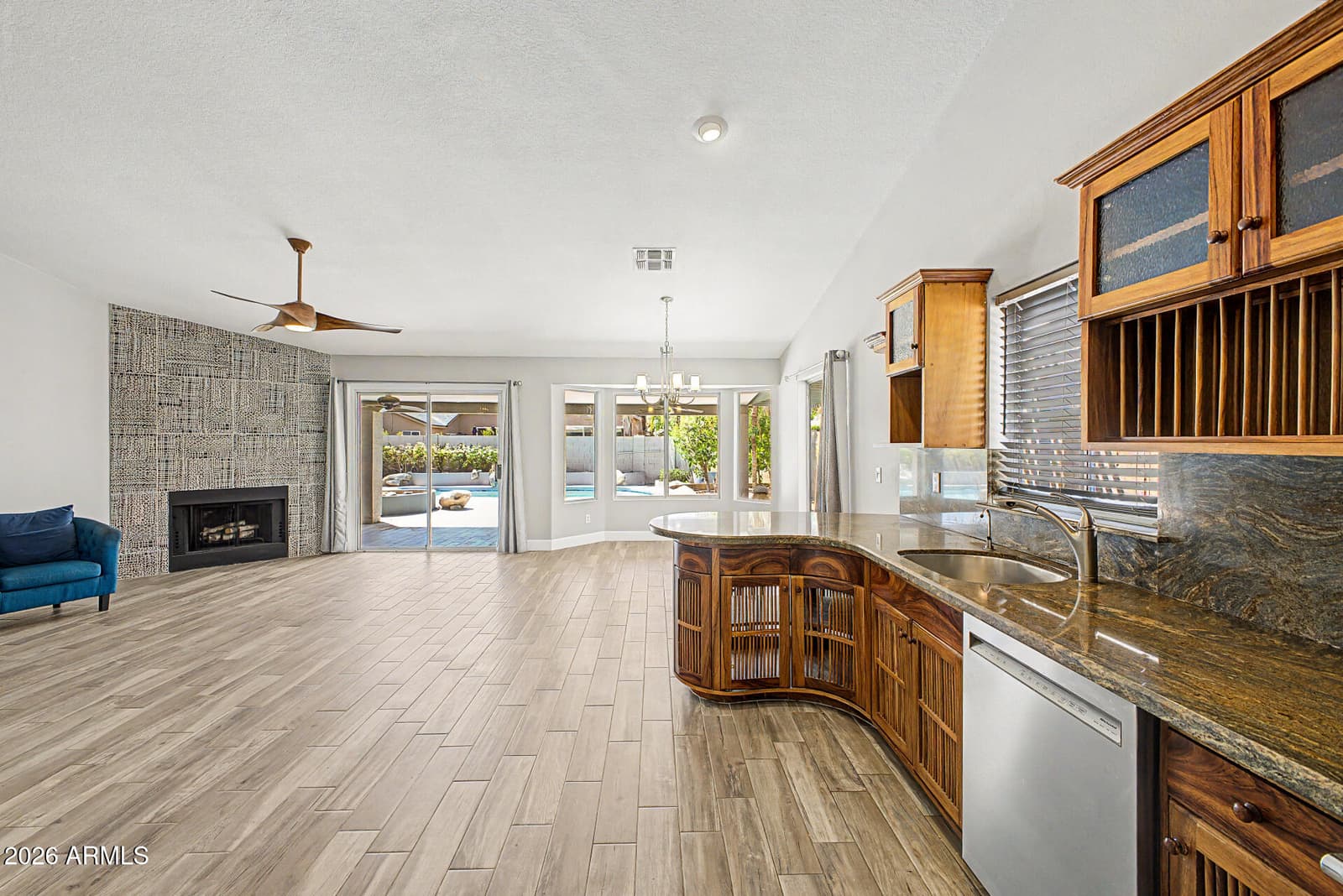 9139 W Paradise Lane, Peoria, AZ 85382 — photo 2 of 29