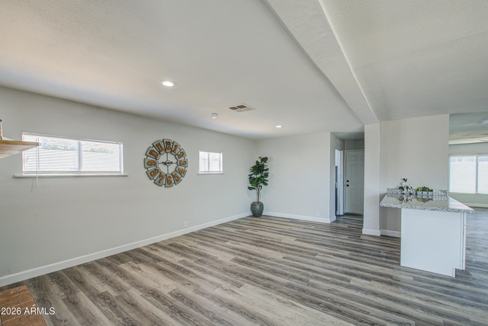 6853 N 36th Drive, Phoenix, AZ 85019 — photo 17 of 44