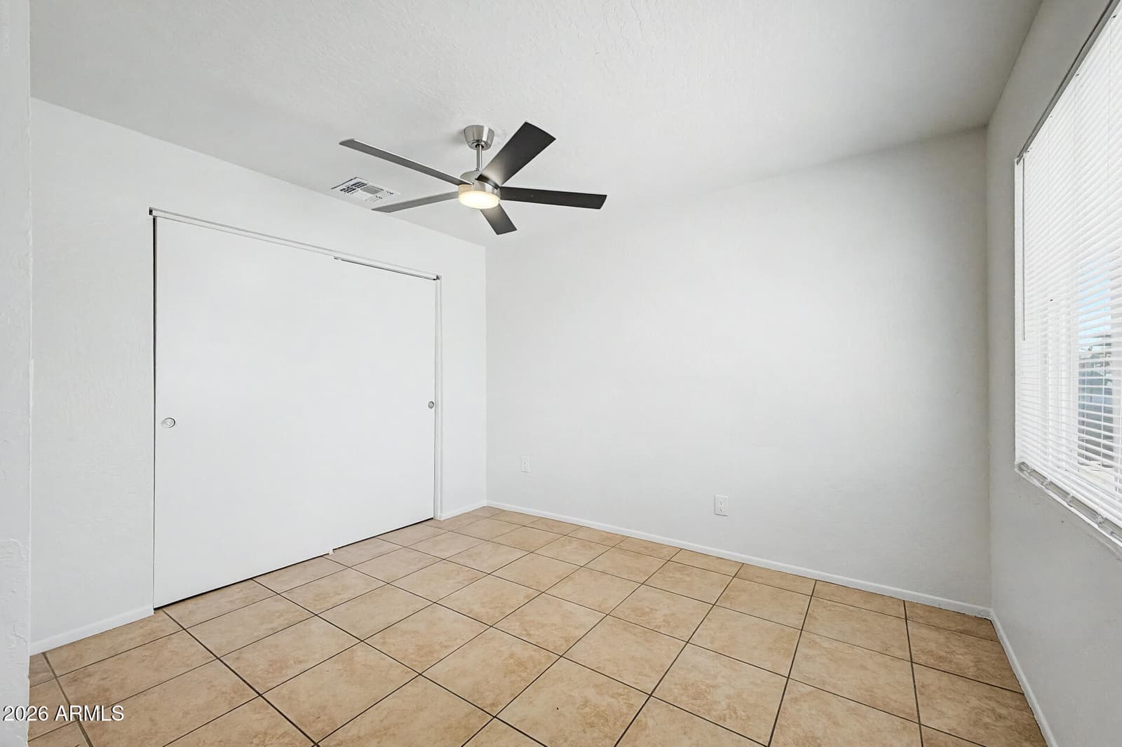 1621 N 37th Drive, Phoenix, AZ 85009 — photo 20 of 32