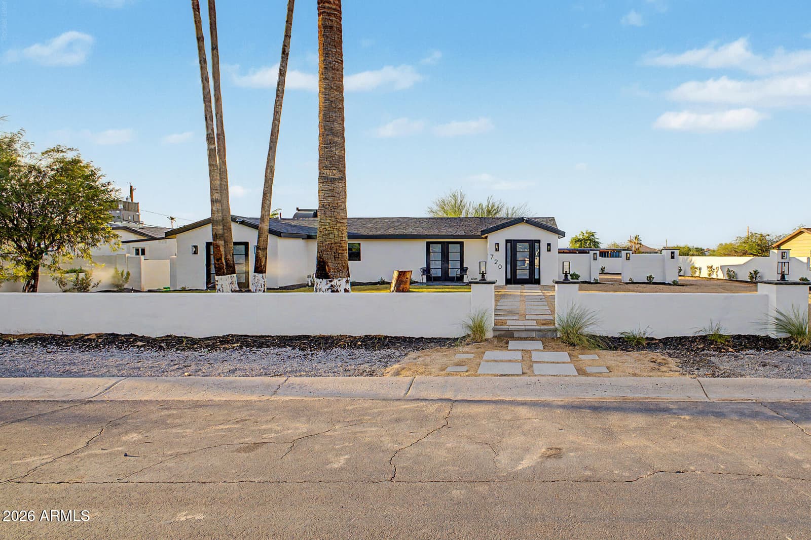 720 E Desert Lane, Phoenix, AZ 85042 — photo 2 of 39