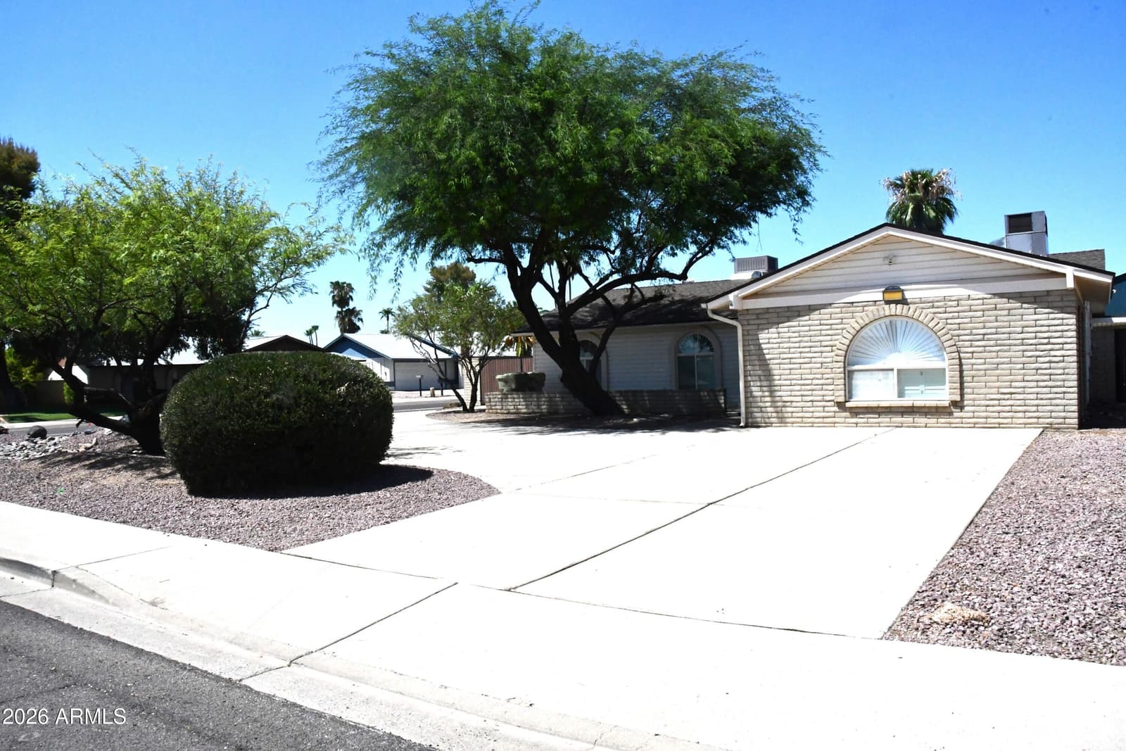 5622 W Grovers Avenue, Glendale, AZ 85308 — photo 3 of 26