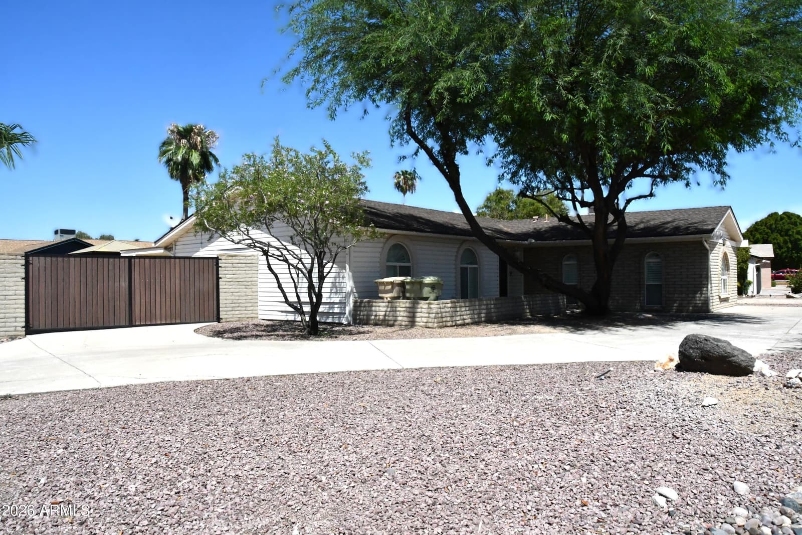 5622 W GROVERS Avenue, Glendale, AZ 85308
